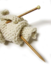 Learning to Knit:  Tips, resources and easy knitting projects for beginners