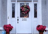 Have fun with Christmas door decorating ideas that make your home festive