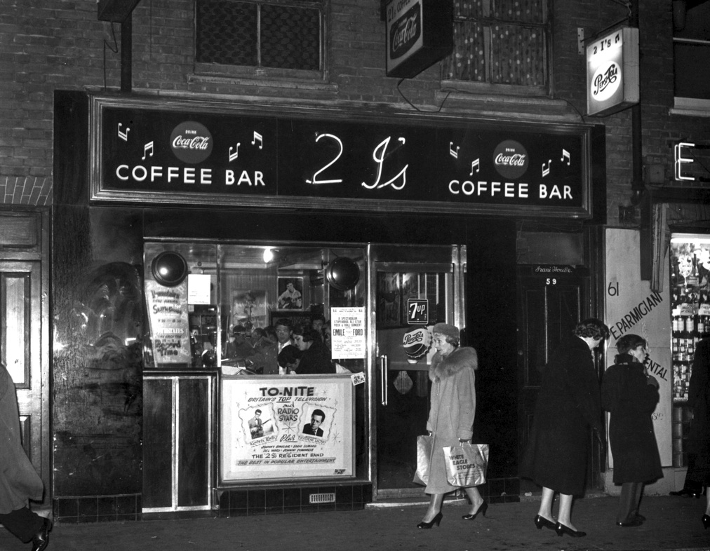 Treat your coffee shop customers to vintage & retro decor