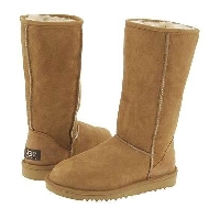 How do you wear UGGs? Finally answer the age-old fashion question!