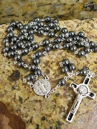 Rosary beads bring order to prayerful meditation