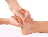 Treating plantar fasciitis with your shoes provides support and cushioning