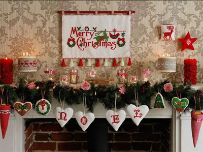 Tips to tell a story with your holiday display this season