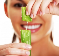Why aloe vera helps sunburn and how to use it to pamper your sun burned skin