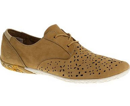 Find comfortable shoes that look stylish with these tips