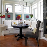 Casual dining space can be created with just a few key elements