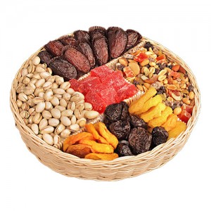 Gift baskets make a great spring picnic to give or receive