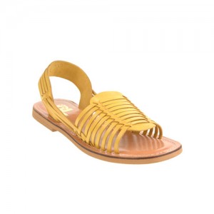 Pastel colors for shoes are a refreshing spring fashion trend