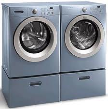 An efficient washing machine helps conserve laundry