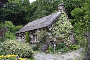 A list of the top ten Spring home maintenance tips