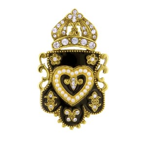 brooch