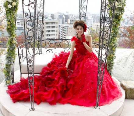 One of the top ten wedding day looks
