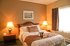 One of the top ten master bedroom bedding accessories