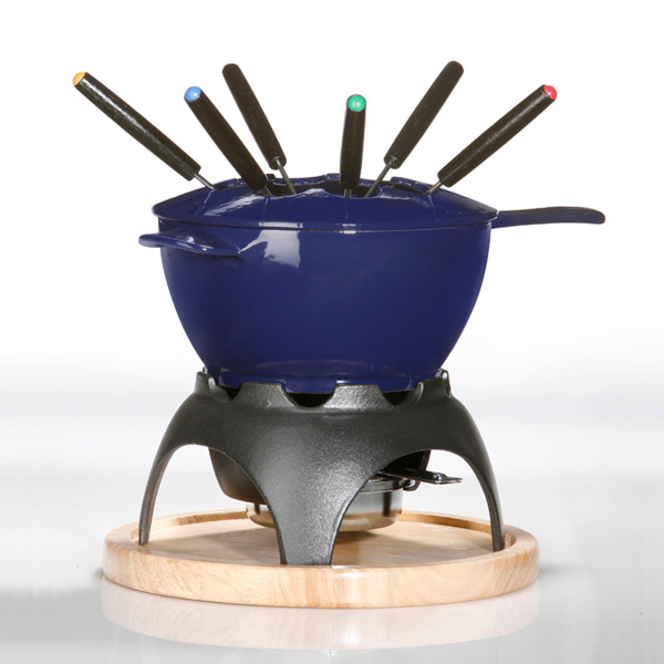 Blue fondue pot from Culinary Direct
