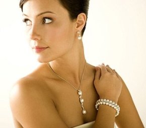 One of the top ten jewelry for the bride ideas