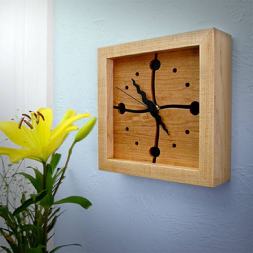 Modern wall clock