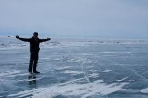 A list of the top ten tips for walking on ice