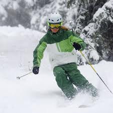 A list of the top ten skiing safety tips