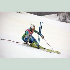 A list of the top ten skiing safety tips