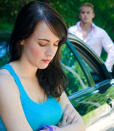 top 10 signs shes not that into you avoiding