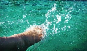 A list of the top ten tips for buying pool algaecide