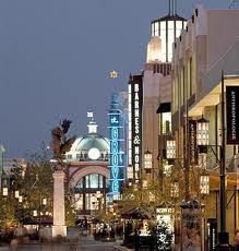 A list of the top ten things to see in L.A. 
