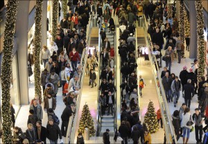 mall shoppers