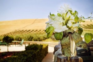 A list of the top ten best wedding colors