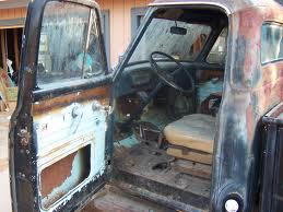 A list of the top ten car restoration pointers