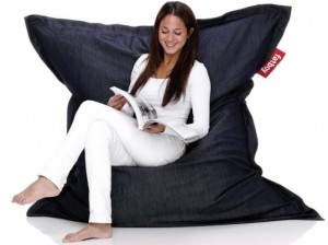 A list of the top ten pimp my cubicle ideas