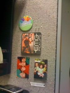 A list of the top ten pimp my cubicle ideas