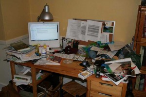 messy desk