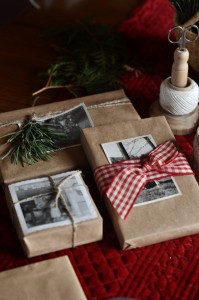 top 10 unusual Christmas gift wrap ideas old photos