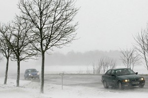 top 10 winter weather safety tips Drive in snow
