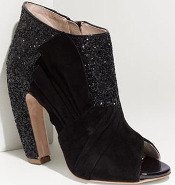  Ankle booties