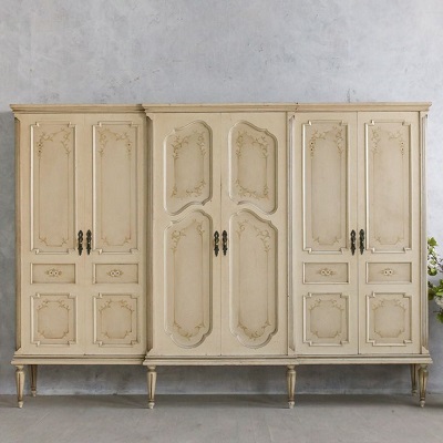 Armoire