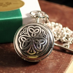  Intricate Knot work