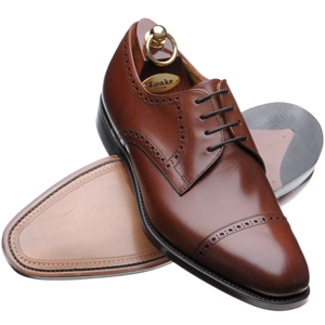 With wingtips