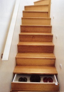 shoe storage in stairs