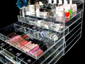 makeup storage