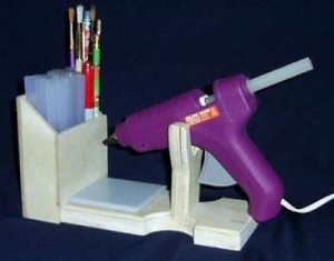Hot glue gun and stand