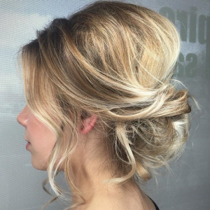loose updo