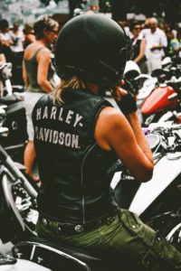 10 Best Summer Motorcycle Riding Accessories