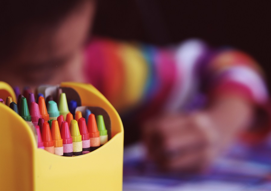 Coloring paper Planes
