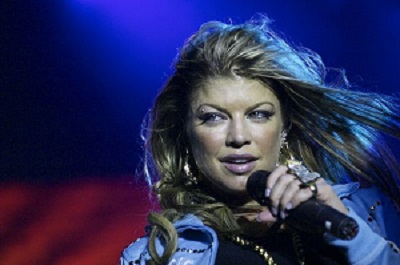 Fergie wearing hair extensions
