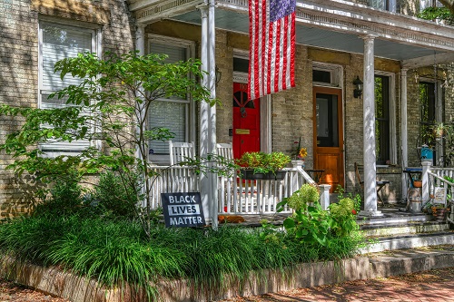 Fall Porch Decorating