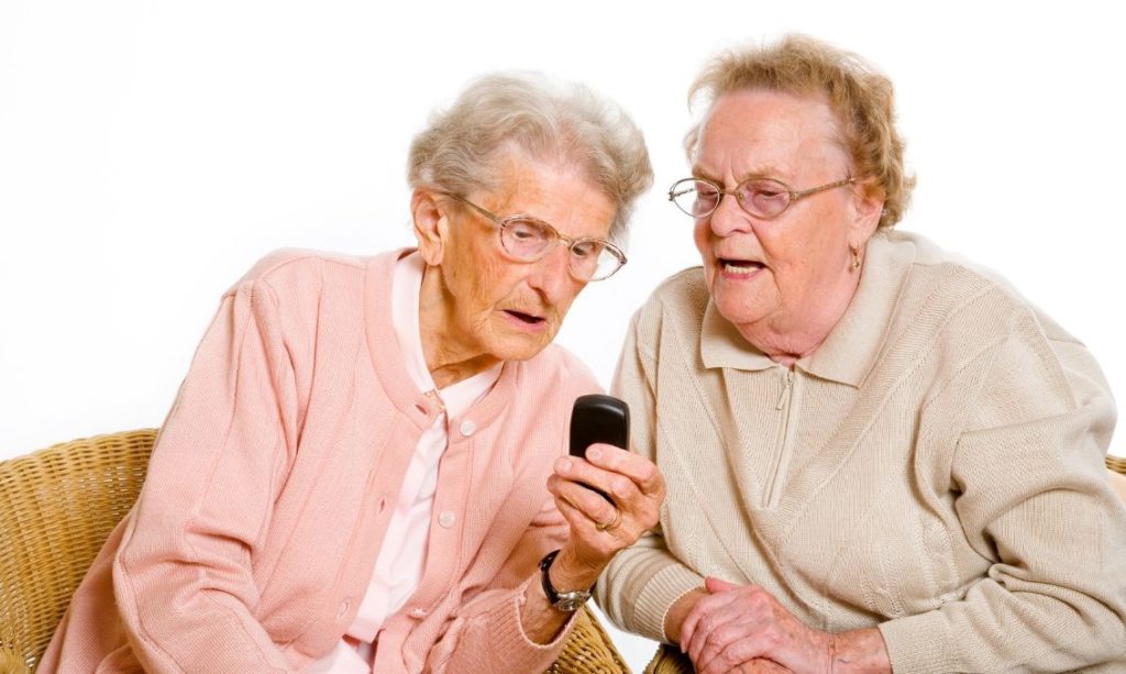 Cell phones for visually impaired seniors