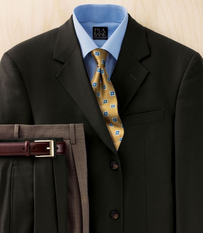 199.99 Men's Suit Jos. A. Bank Trio 2Button Wool SuitBlack or Olive